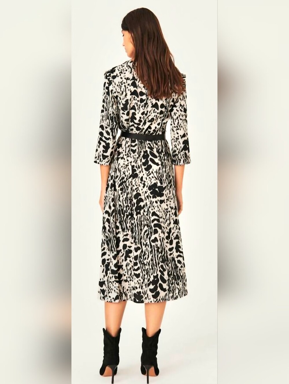 Ba&sh Paris Olga Midi Dress Womens 6 Black Ecru Abstract Animal Print Fit n Flar - Picture 3 of 16